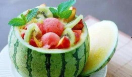 不吐西瓜籽的吃瓜群众,吃瓜群众更尽兴