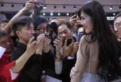 怎样成为吃瓜群众呢视频,如何成为“怎样成为吃瓜群众”视频中的吃瓜高手