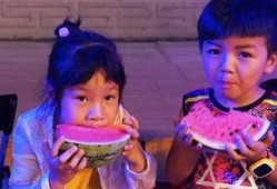 吃瓜群众调皮好玩