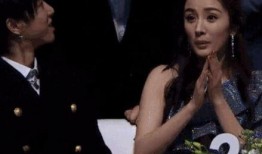 吃瓜群众八卦脸,揭秘吃瓜群众八卦脸背后的秘密